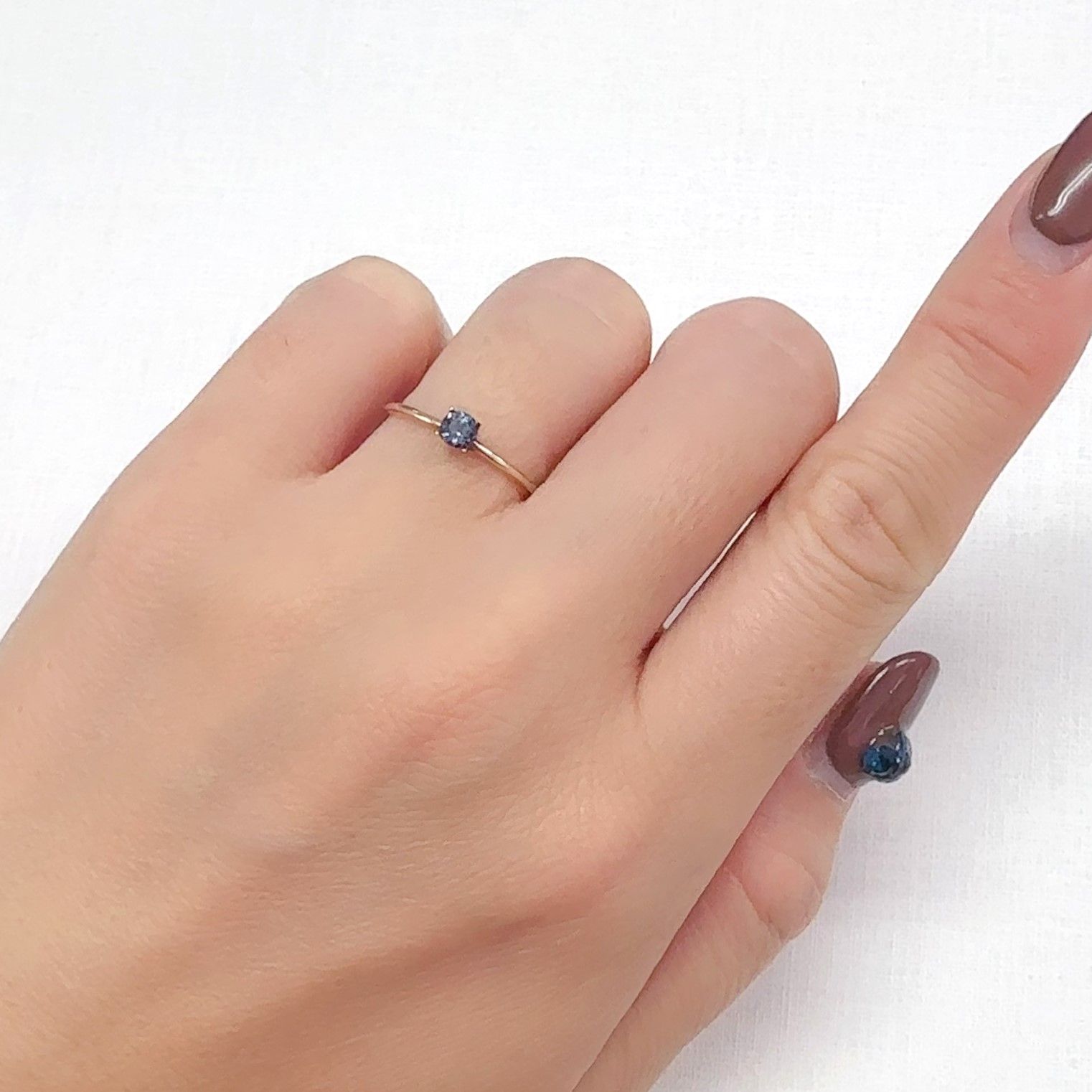 ベキリーブルーガーネット（カラーチェンジガーネット アレキタイプ） マダガスカル・ベキリー産 0.21ct[240628274]3.5x3.5mm前後