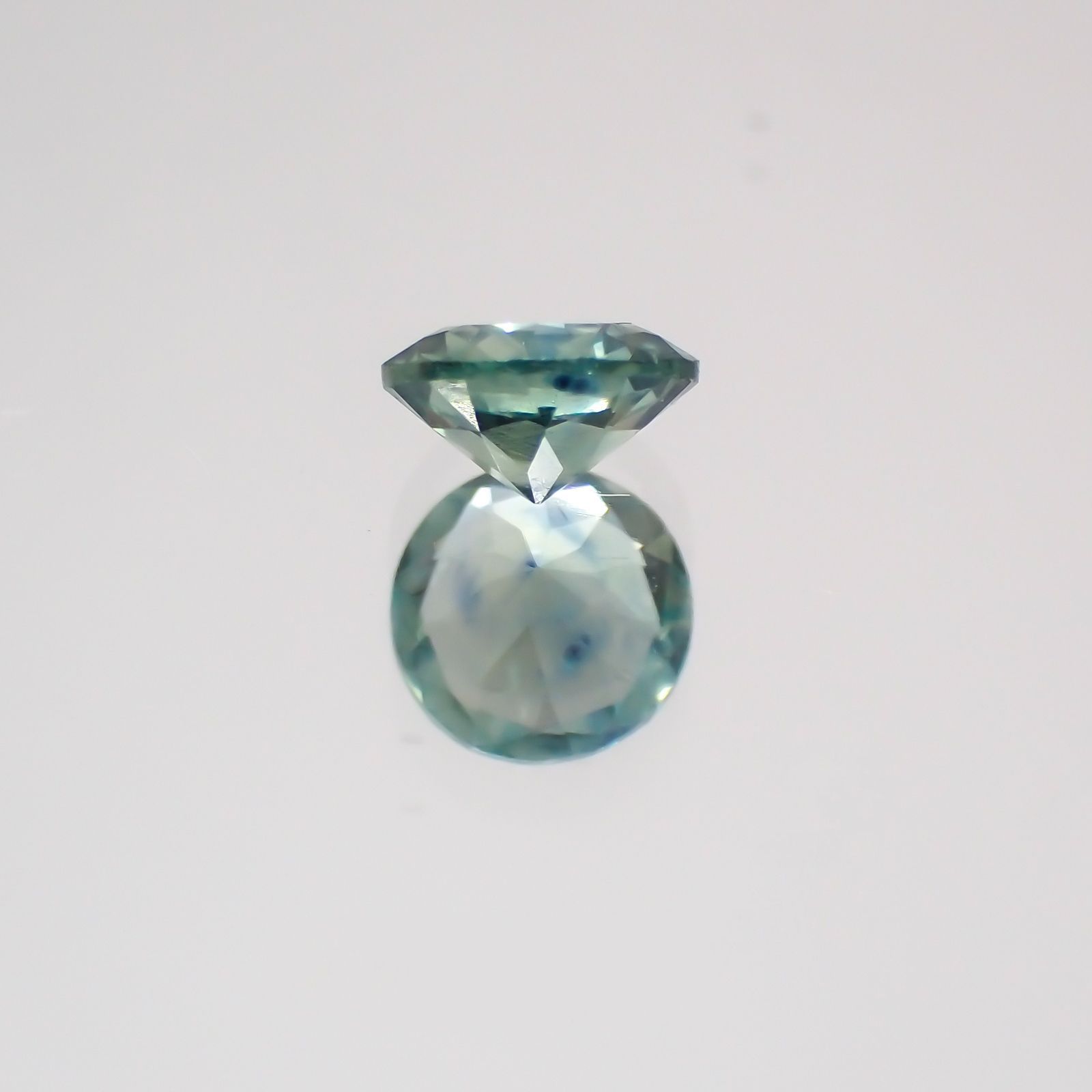 モンタナサファイア アメリカ産 ルース 0.31ct[21029909]4.1×4.1mm前後