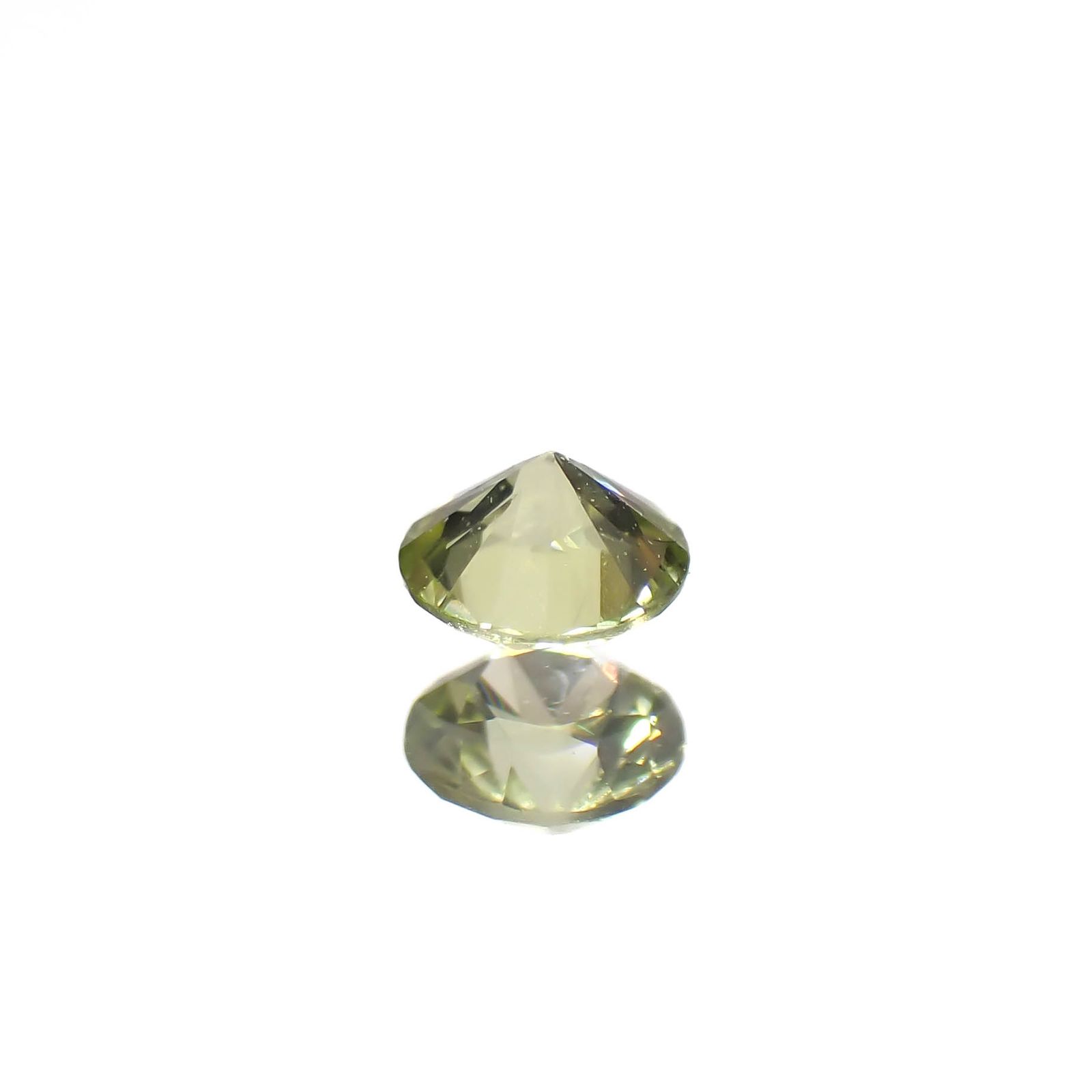 パラサイティックペリドット(宝石名ペリドット)採取地：ロシア 0.097ct 識別済[240627931]2.9x2.9mm前後