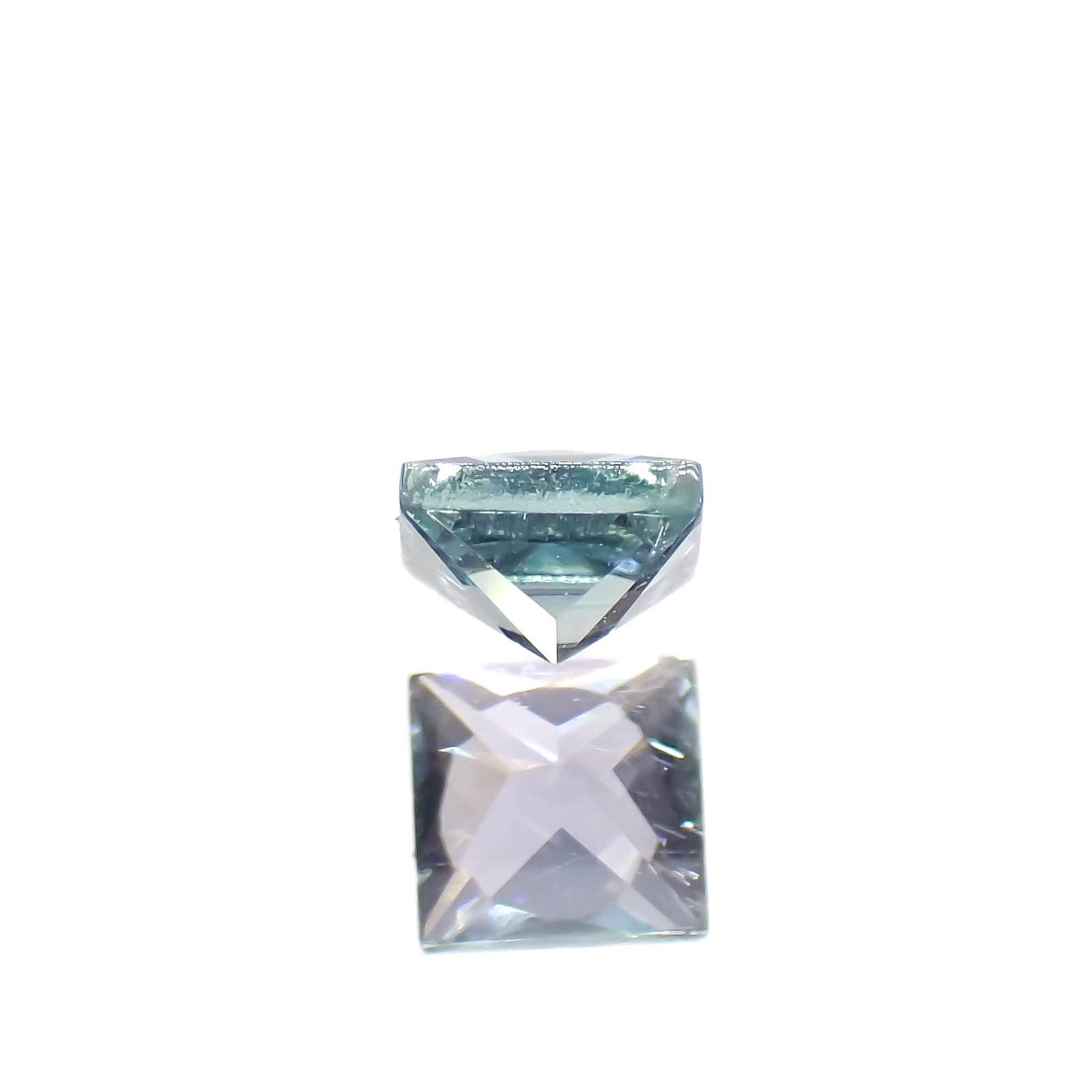 ◇プリンセスカット◇ブルーコーネルピン(宝石名コーネルピン)タンザニア産 0.13ct 識別済[230421859]2.8x2.8mm前後