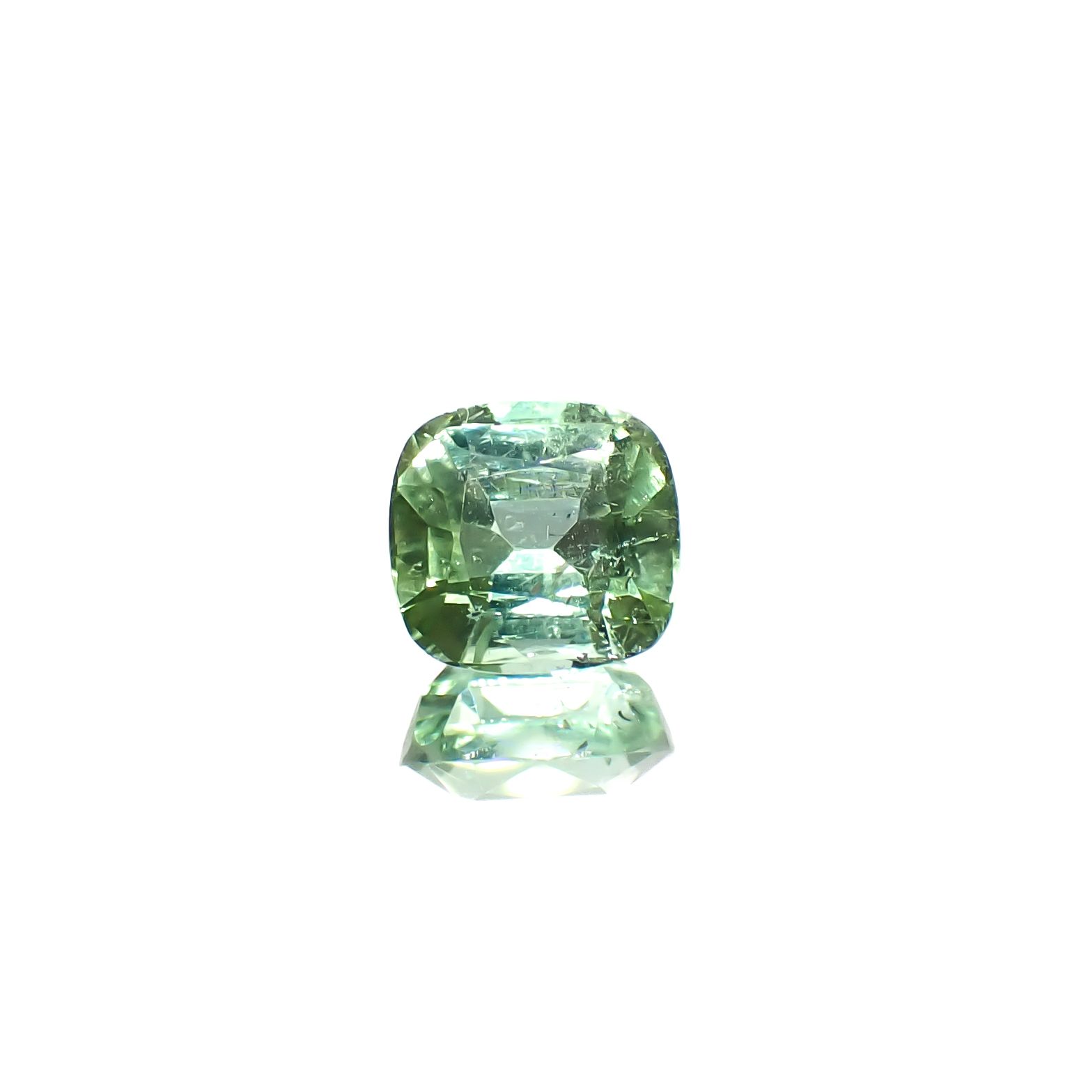 グリーントルマリン(宝石名トルマリン)アフガニスタン産 1.10ct 識別済[240527792]6.2x5.9mm前後