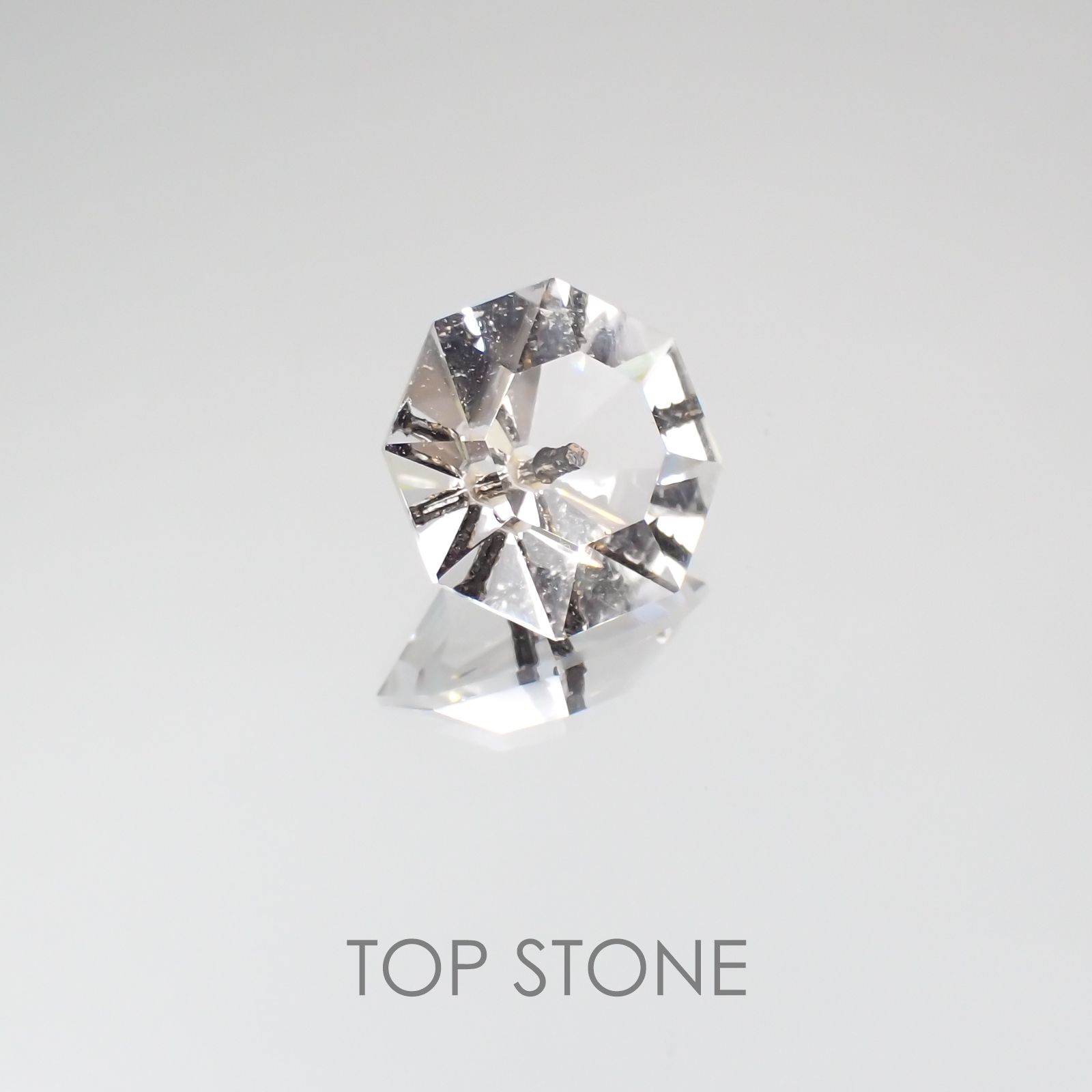 ◇オクタゴンカット◇トルマリンインクォーツ ブラジル産 ルース 8.42ct[210410532]13.6×13.5mm前後