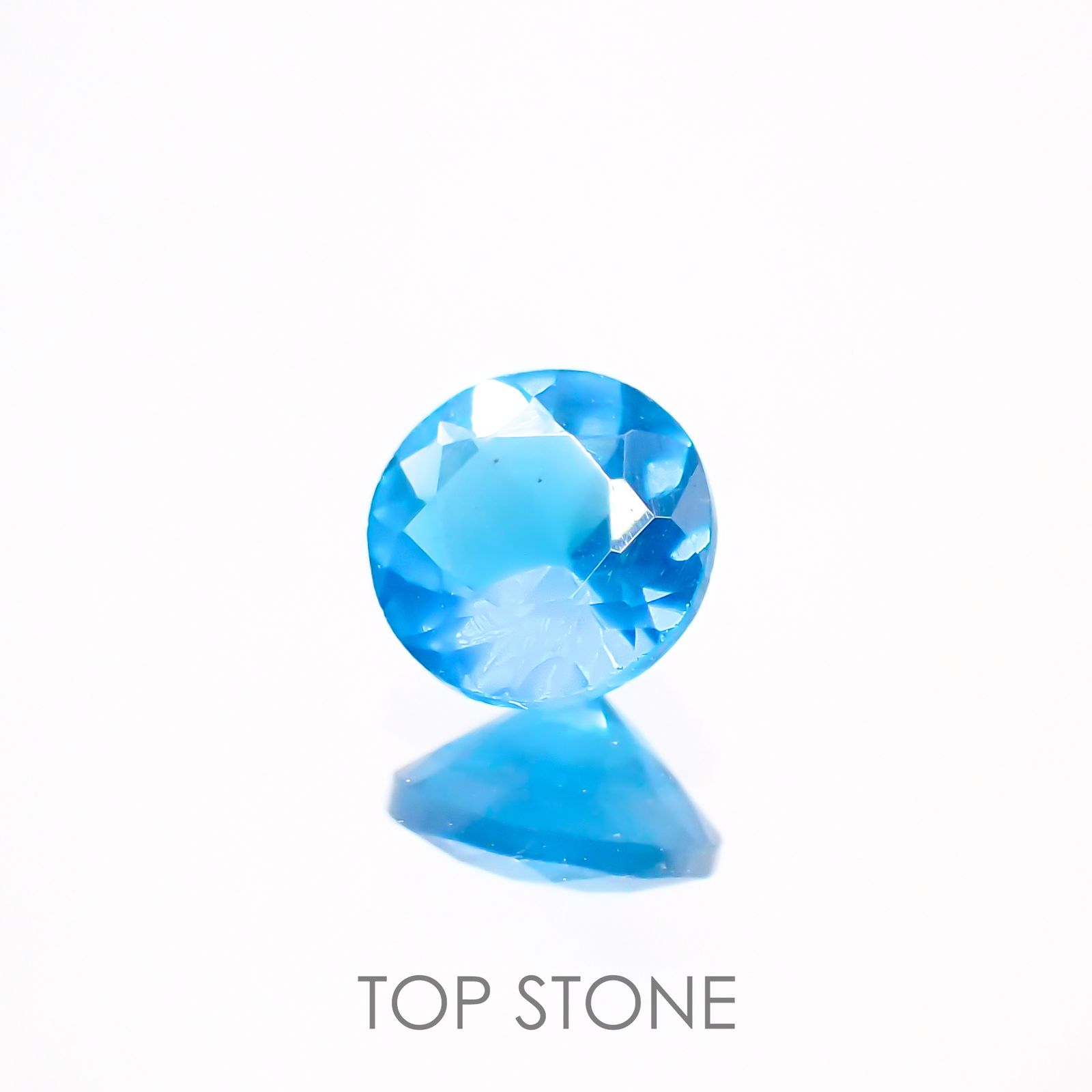 ネオンブルーアパタイト(宝石名アパタイト) マダガスカル産 0.50ct 識別済[210913046]5×5mm前後