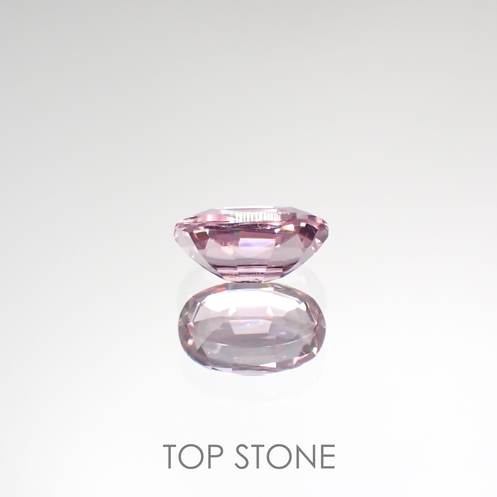 ピンクダイアスポア(宝石名ダイアスポア) アフガニスタン産 0.740ct ソ付(日独)[210912431]6.8×4.3mm前後
