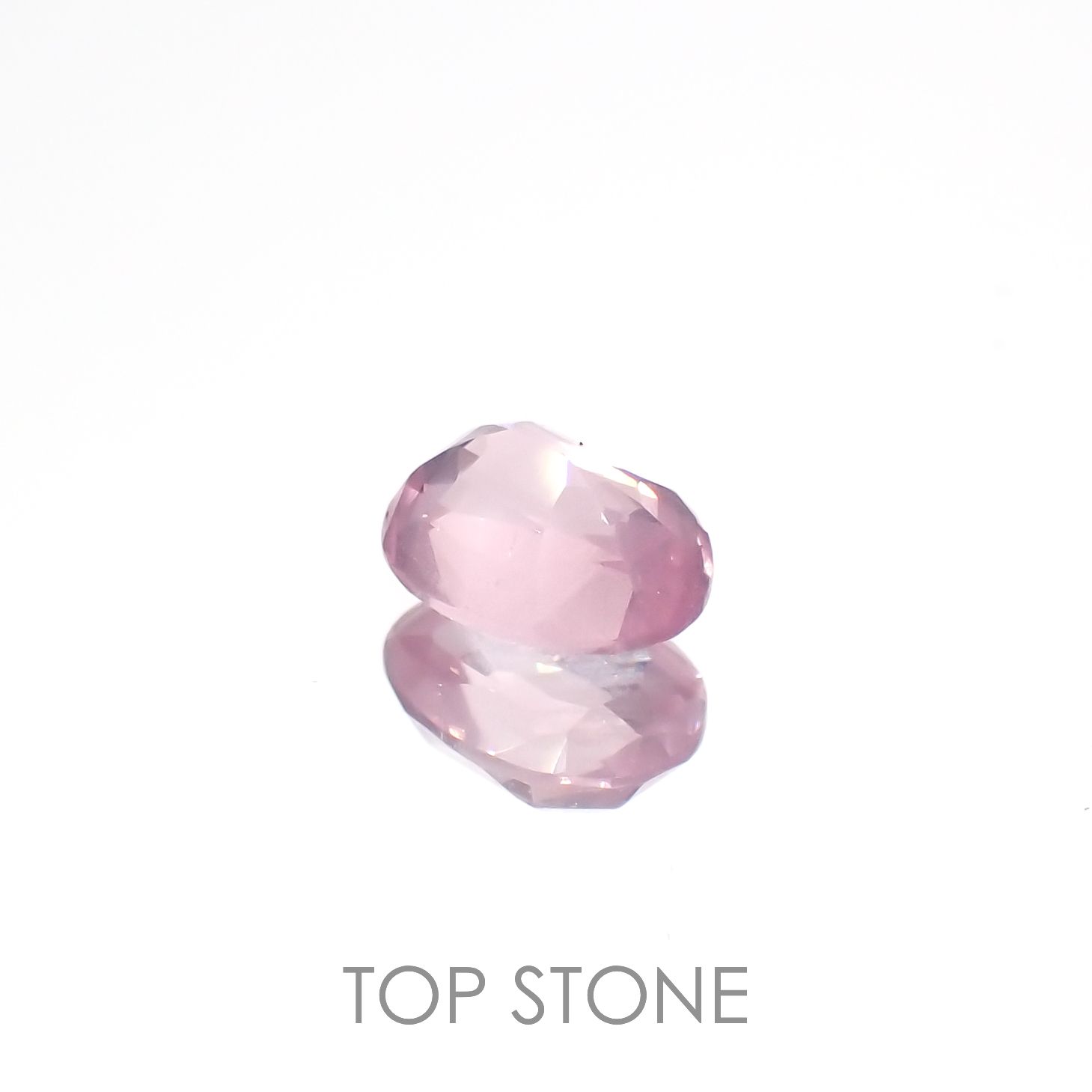 シルキーピンクスピネル(宝石名ピンク・スピネル)タンザニア産 0.33ct 識別済[230120251]4.7x3.6mm前後