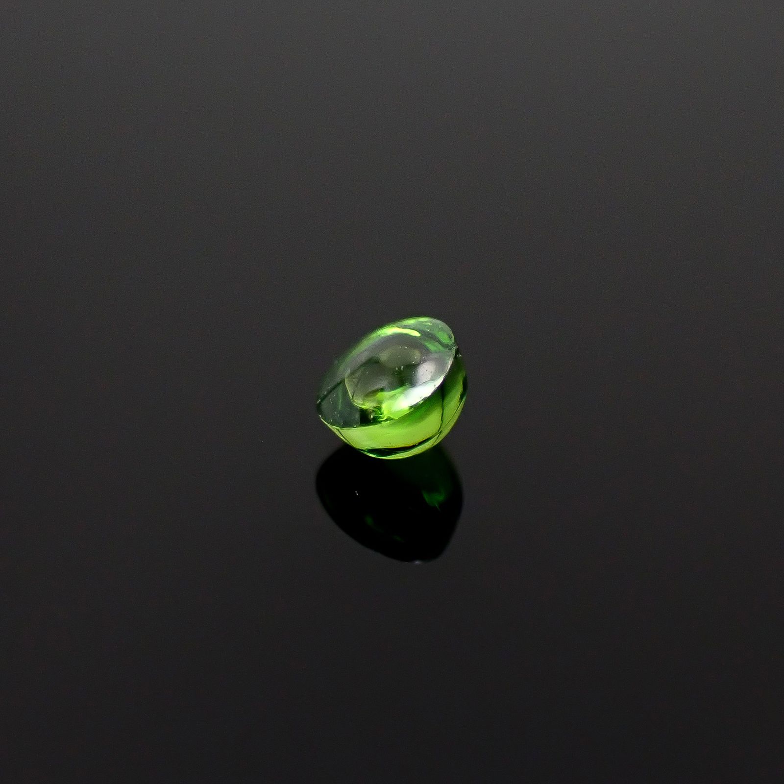 デマントイドガーネット ロシア産 0.071ct[240628251]2.2x2.2mm前後