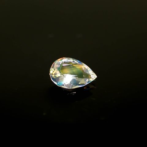 レインボームーンストーン ザンビア産 0.29ct[231224801]5.9x4mm前後