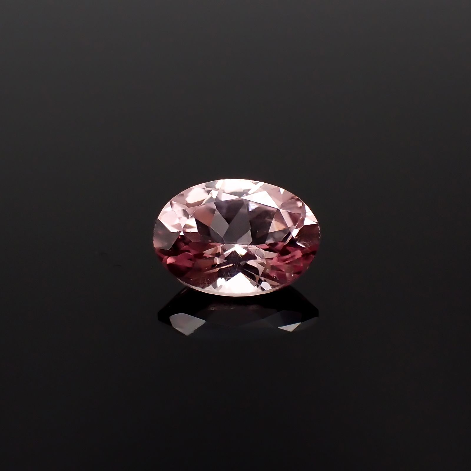 ドラゴンガーネット タンザニア産 0.89ct[231023694]7x5mm前後