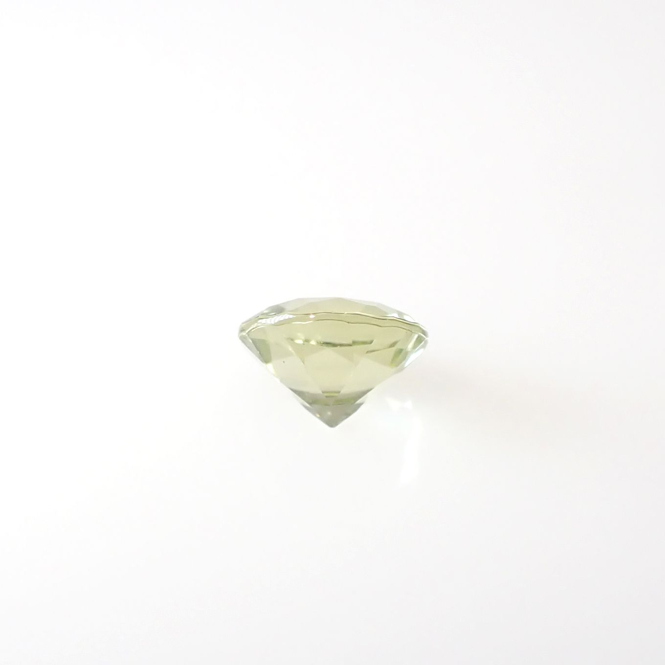 モンテブラサイト(宝石名モンテブラサイト)マダガスカル産 0.46ct 識別済[241229656]5x5mm前後