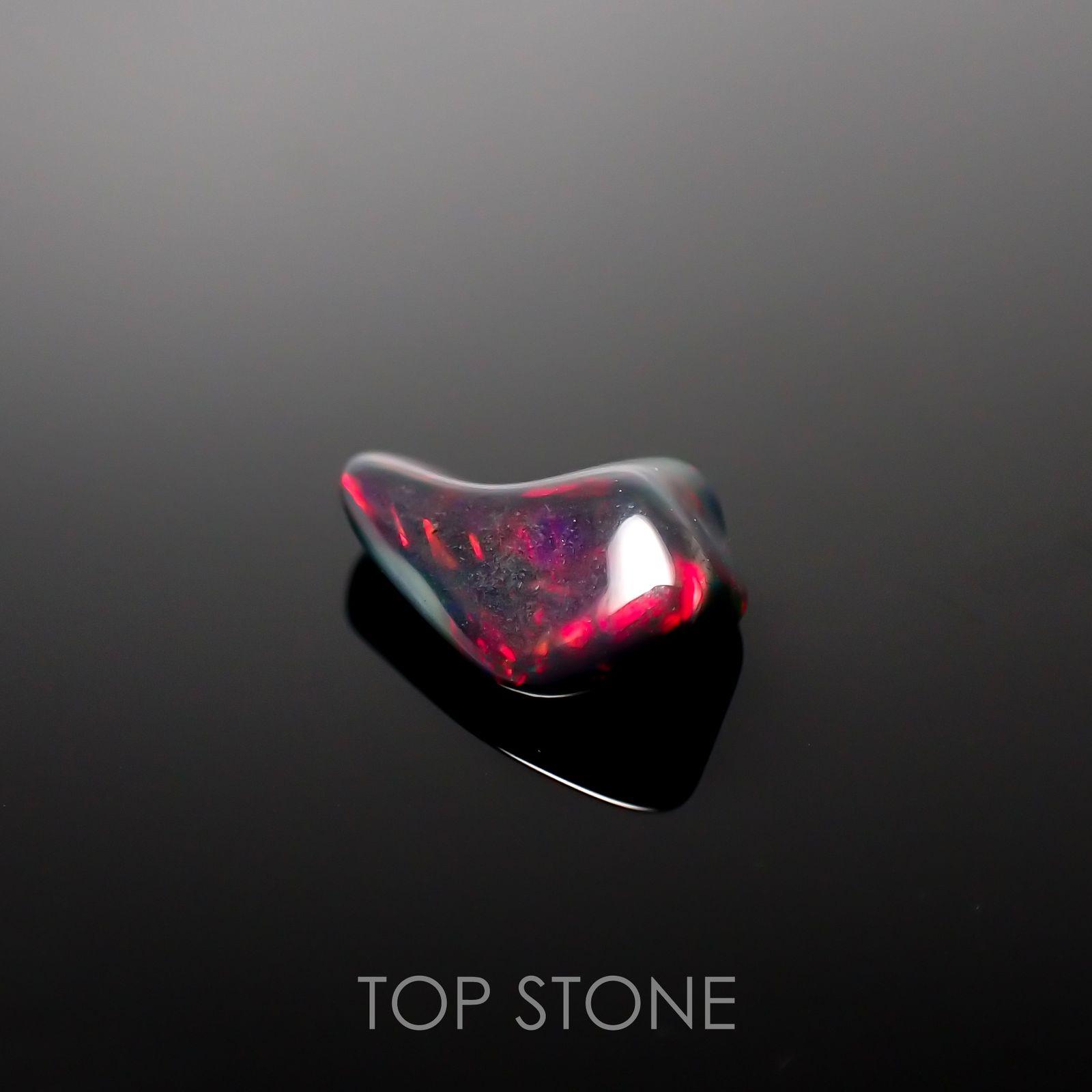 ◇バロック型◇ブラックオパール エチオピア産 ルース 1.04ct[210913244]10.1×8.1mm前後