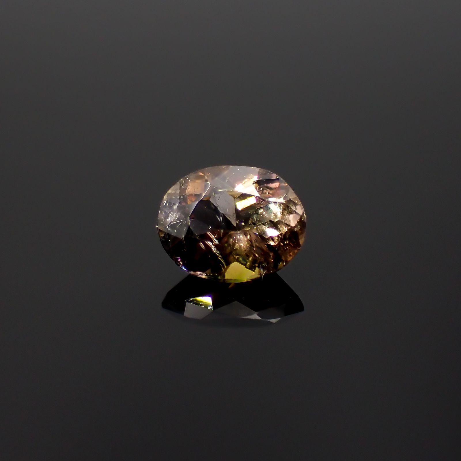 ブルーティント アキシナイト パキスタン産 0.91ct[230321052]6.8x5.5mm前後