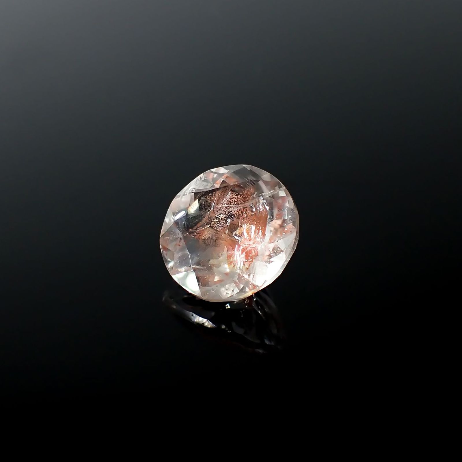 オーロラクォーツ ブラジル産 8.82ct / 13.5x13.4mm前後 [240225906]