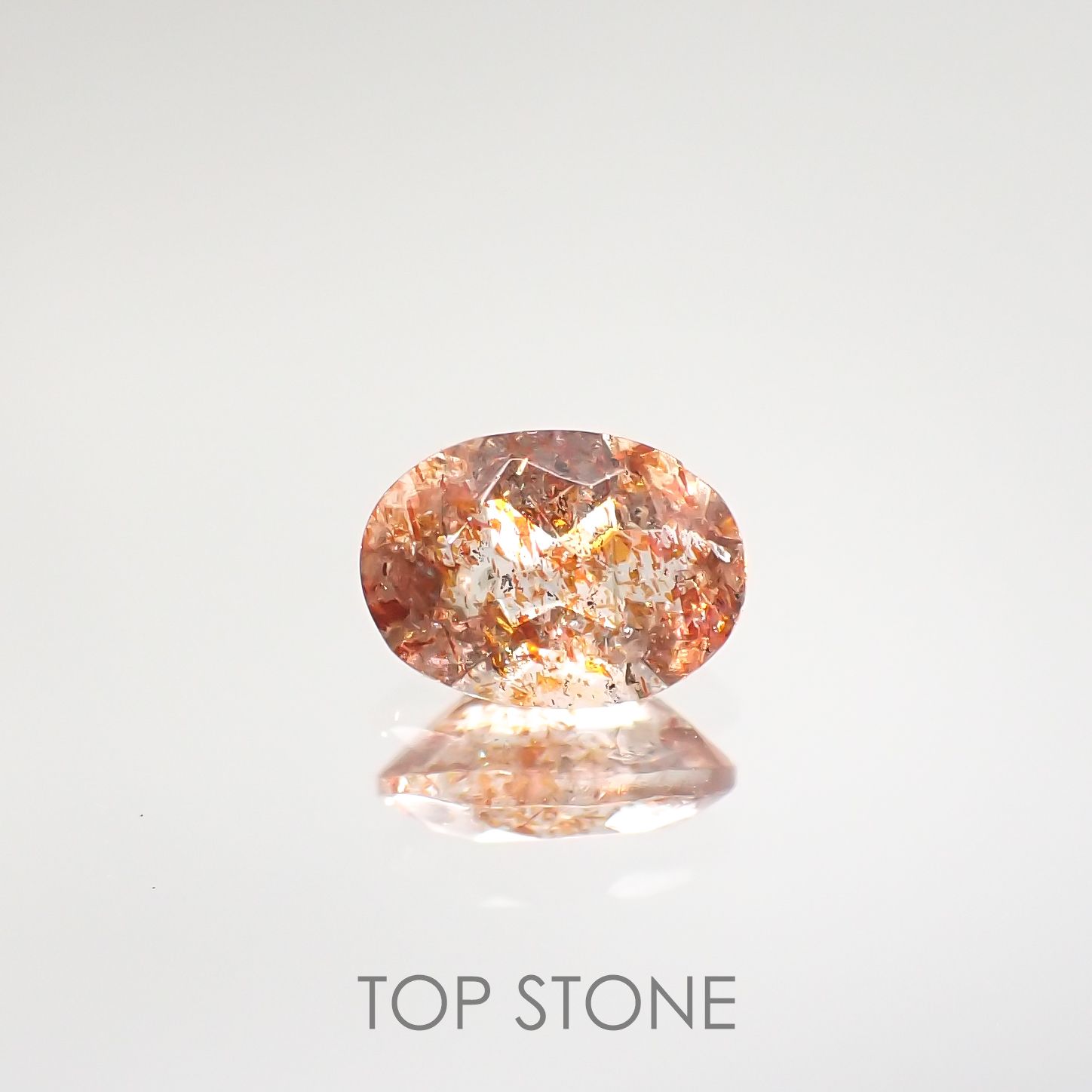 イリュージョンサンストーン タンザニア産 ルース 0.69ct[210812297]6.9×5mm前後