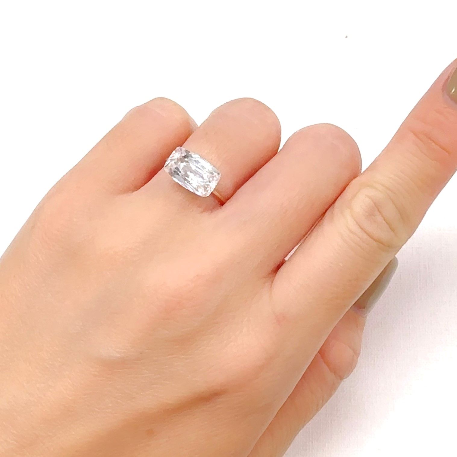 フェナカイト ブラジル産 3.37ct[240928815]12x7.2mm前後
