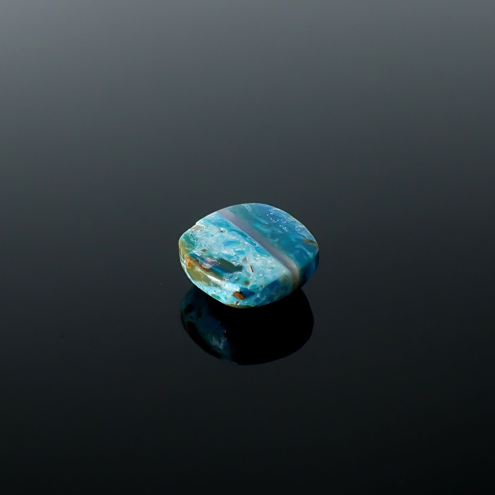 ブルーオパール ペルー産 4.41ct [250730731]11.4x11.2mm前後