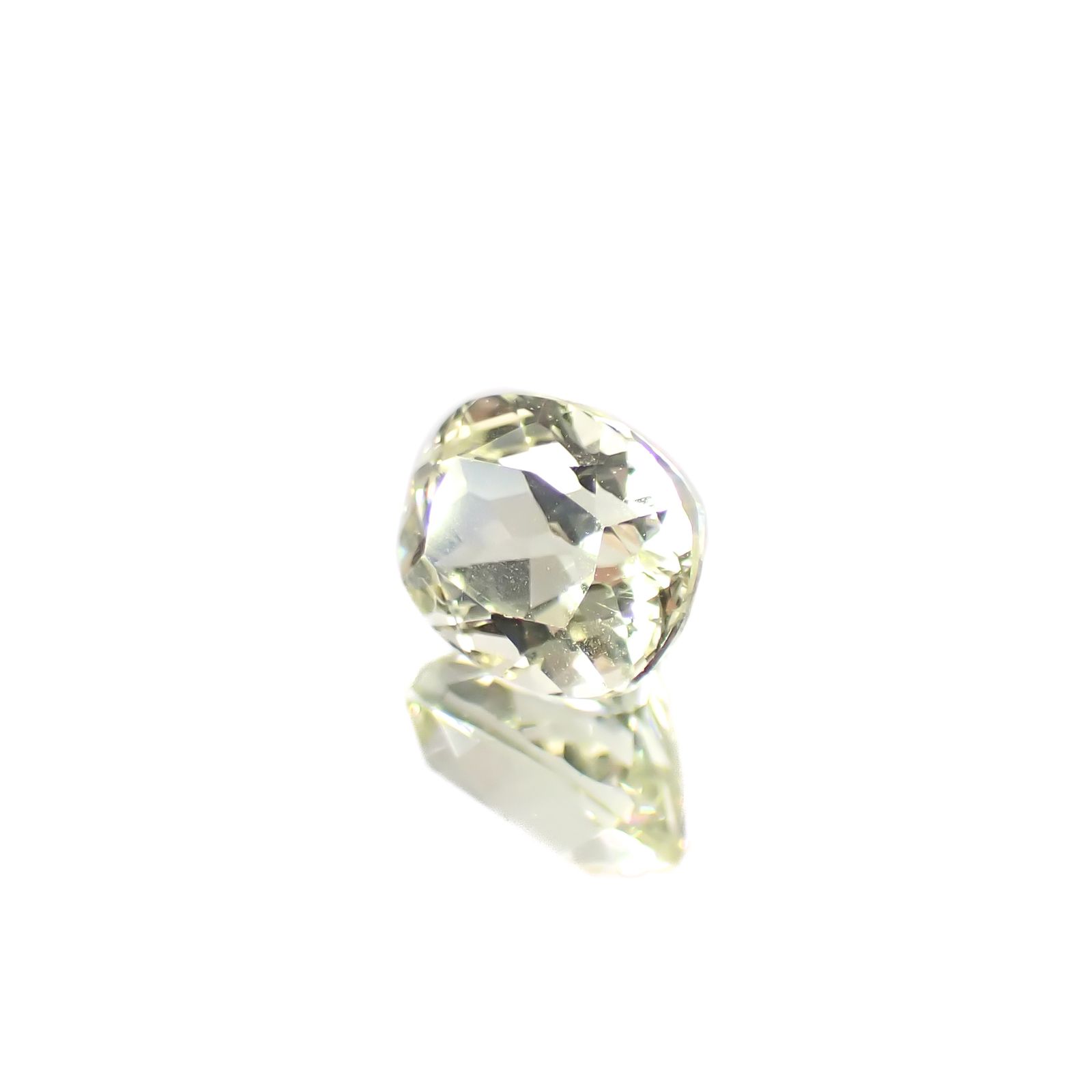 イエローアパタイト メキシコ産 0.66ct [241129468]5.5x4.5mm前後