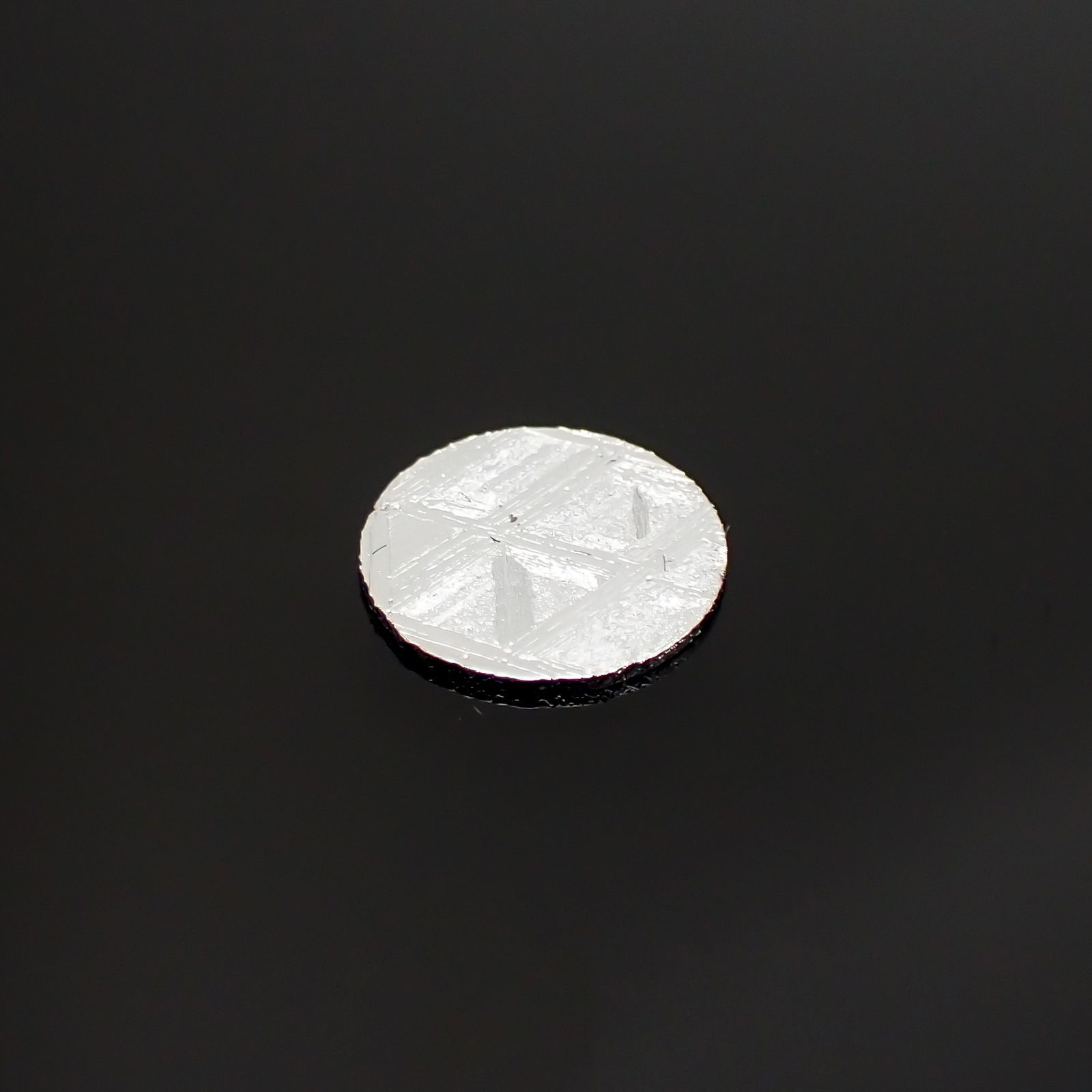 アルタイ隕石 発見地：中国 1.59ct[220115615]10x10mm前後