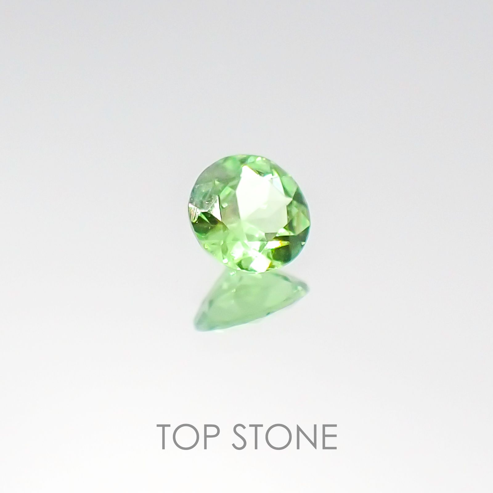 ミントガーネット ケニア産 ルース 0.22ct[20106112]3.9×3.9mm前後