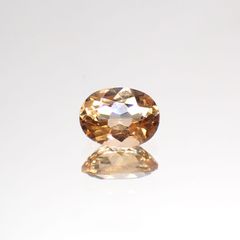 インペリアルトパーズ(宝石名トパーズ)ブラジル産 0.77ct 識別済[220114951]6.4x4.9mm前後