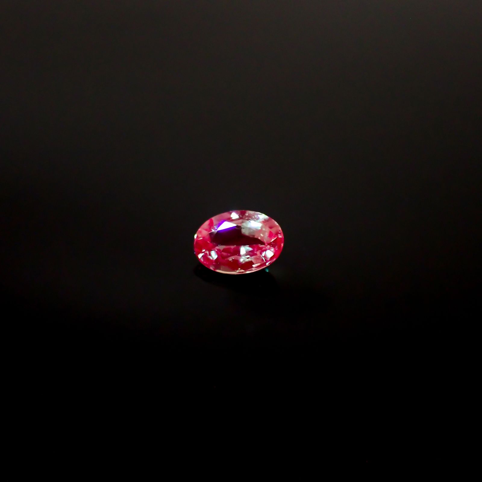 アレキサンドライト ブラジル産/EmeraldMains社製 0.11ct[240527587]3.6x2.6mm前後