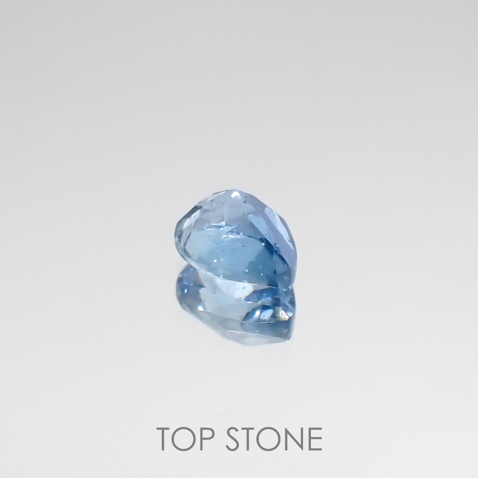 サンタマリア アクアマリン ブラジル産 ルース 0.31ct[210611405]5.2×4mm前後