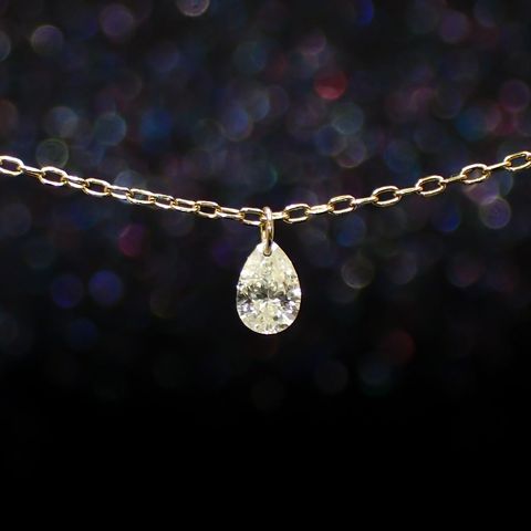 ◇La terre(ラ・テール)◇K18ダイヤモンドチャーム TTLC/SI (宝石名ダイアモンド) 0.140ct 識別済[220115348]4x2.7mm前後