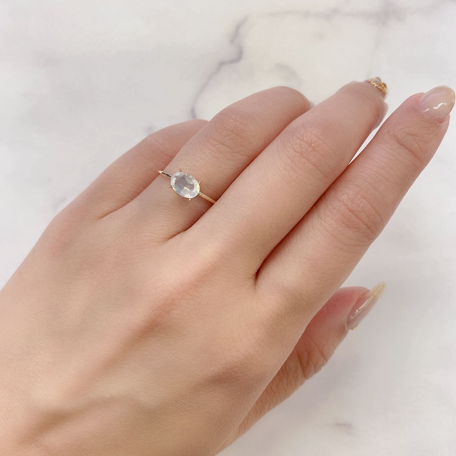 ムーンストーン(宝石名ムーンストーン)インド/スリランカ産 0.67ct 識別済[211113672]7.1x5mm前後