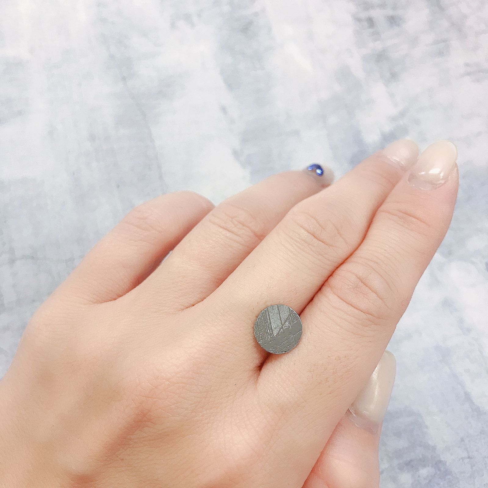 アルタイ隕石 発見地：中国 1.60ct[220616126]10x9.9mm前後
