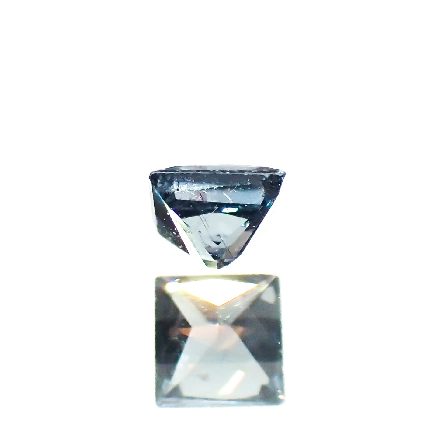 ◇プリンセスカット◇カラーチェンジガーネット アレキタイプ マダガスカル・ベキリー産 0.086ct[230522186]2.3x2.3mm前後