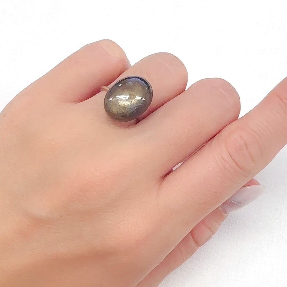 ゴールドシーンスターサファイア ケニア産 12.80ct[240527495]16.1x12.3mm前後