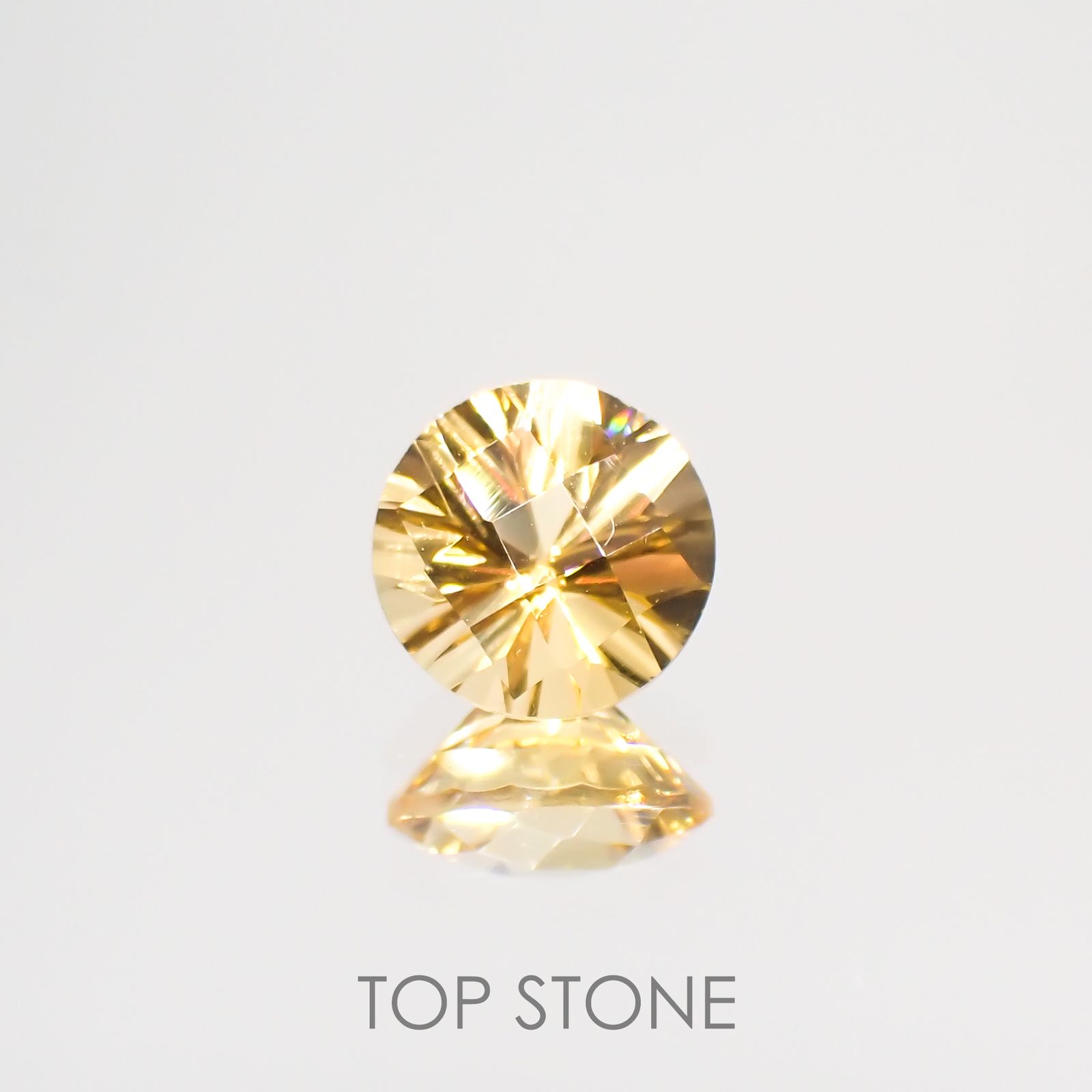 ◇チェッカーコンケーブカット◇シトリン(宝石名シトリン) ブラジル産 1.13ct 識別済[210913022]7×7mm前後