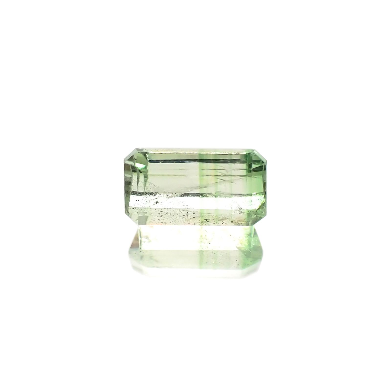 バイカラーツァボライト(宝石名グリーン グロッシュラー・ガーネット) タンザニア産 識別済 1.38ct / 7.5x4.2mm前後 [210711919]