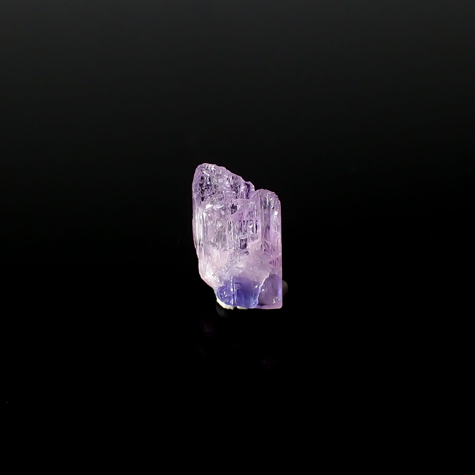 バイカラータンザナイト 原石 タンザニア産 2.88ct[231224984]9.7x7.7mm前後