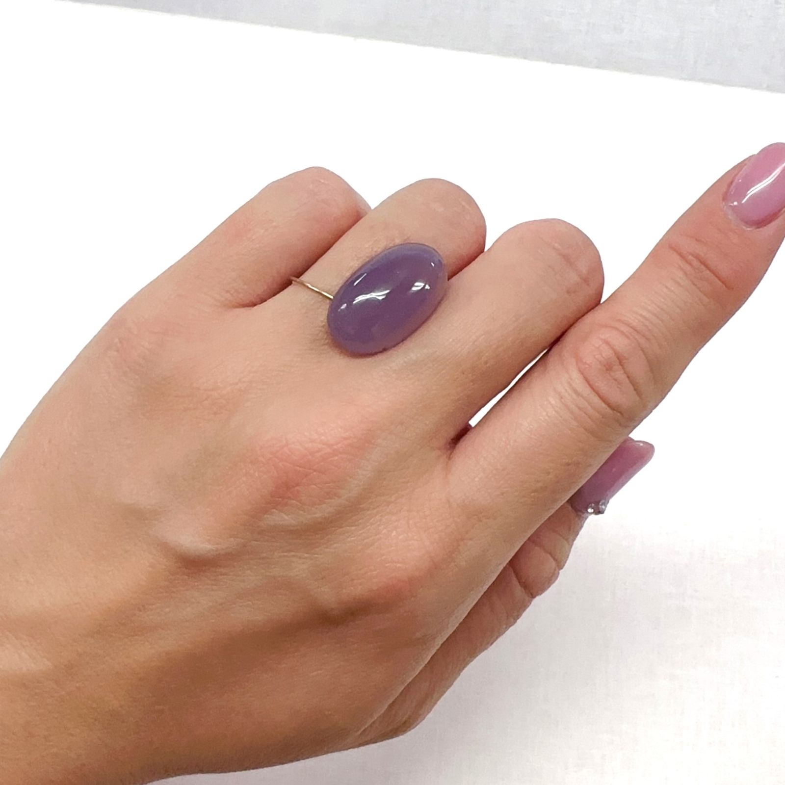 パープルカルセドニー(宝石名カルセドニー)インドネシア産 13.04ct 識別済[231124175]20.3x12.3mm前後