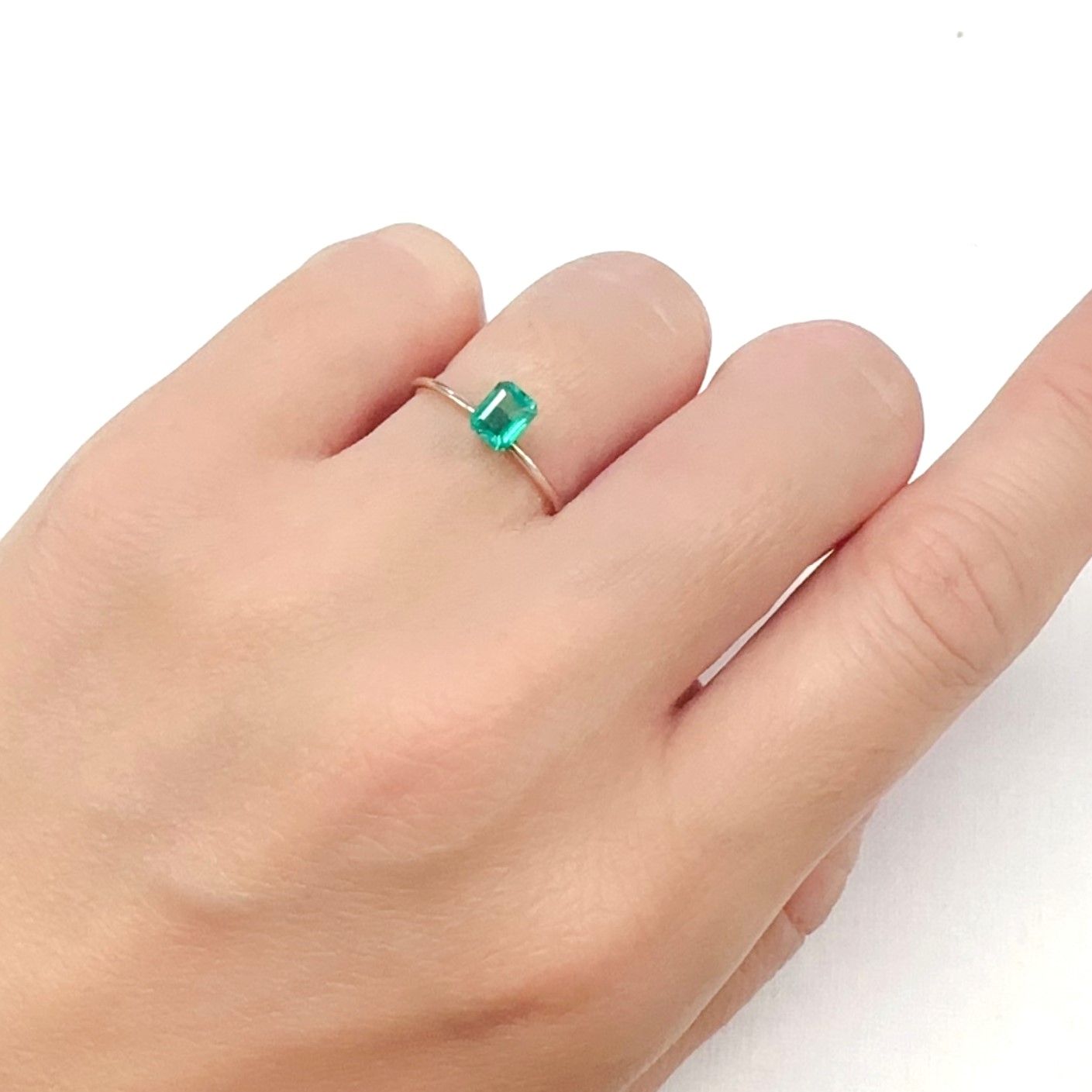 エメラルド コロンビア産 0.36ct[240427232]5x3.9mm前後