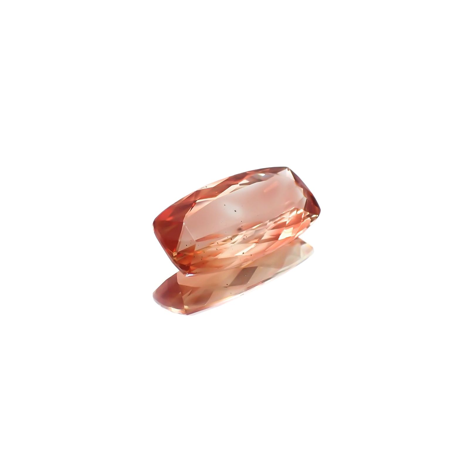 オレゴンサンストーン(宝石名ラブラドライト・サンストーン)アメリカ・オレゴン州産 ソ付(彩珠) 4.416ct / 16.4x8.3mm前後 [230622268]