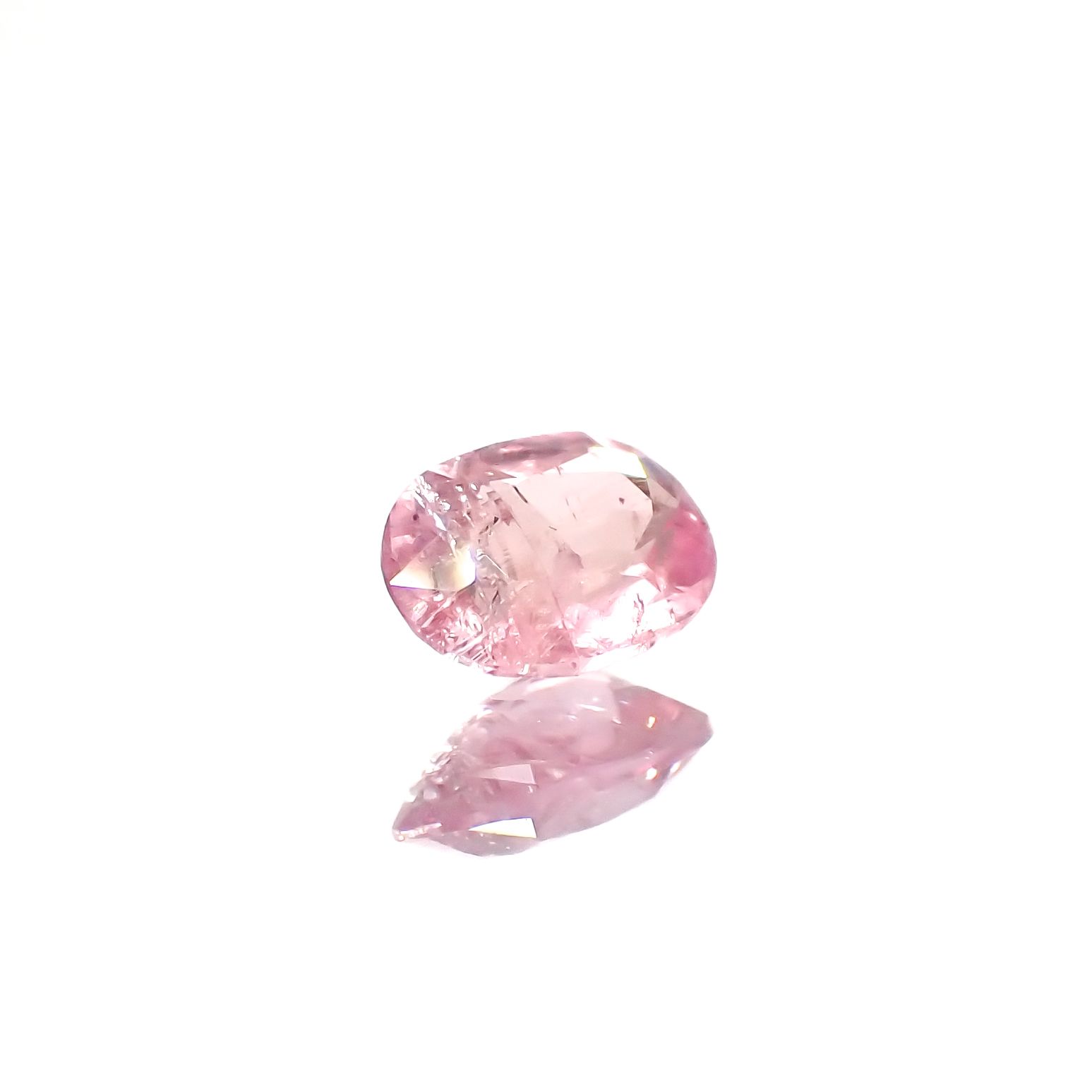 ペツォッタイト(ラズベリル)(宝石名ペツォッタイト)マダガスカル産 0.34ct 識別済[240226155]5.2x3.8mm前後