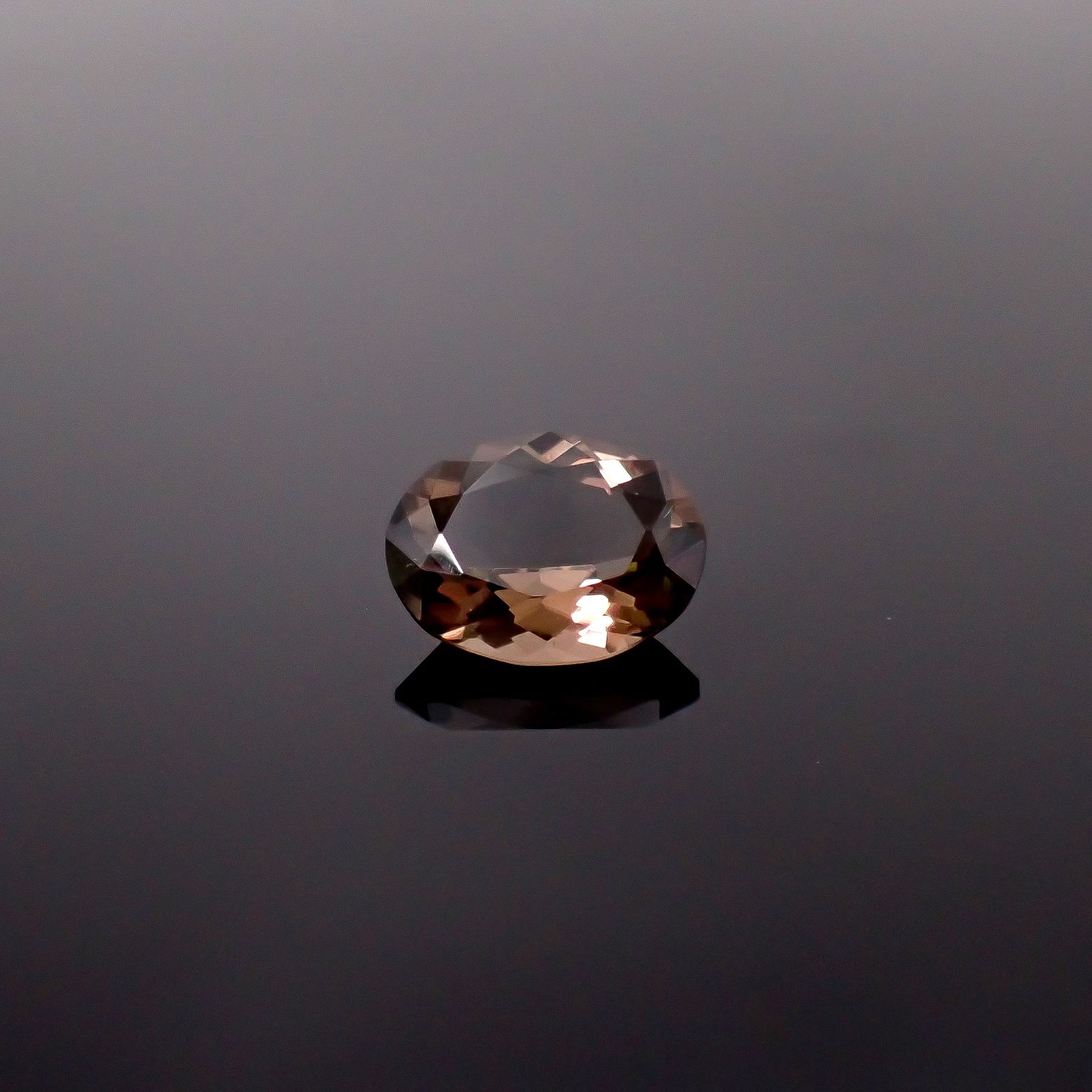コロンビアナイト コロンビア産 2.92ct / 11.9x9.2mm前後 [260331926]