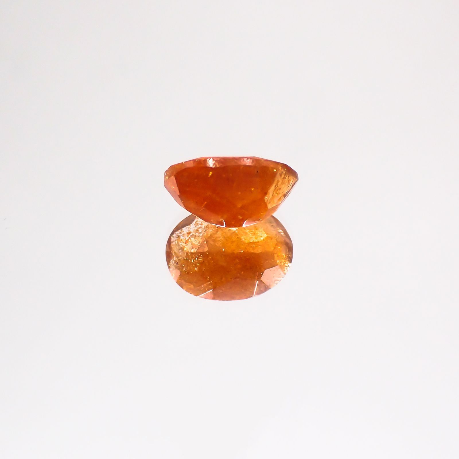 イリュージョンサンストーン(宝石名フェルドスパー) タンザニア産 1.55ct 識別済[210610873]8.8×6.6mm前後