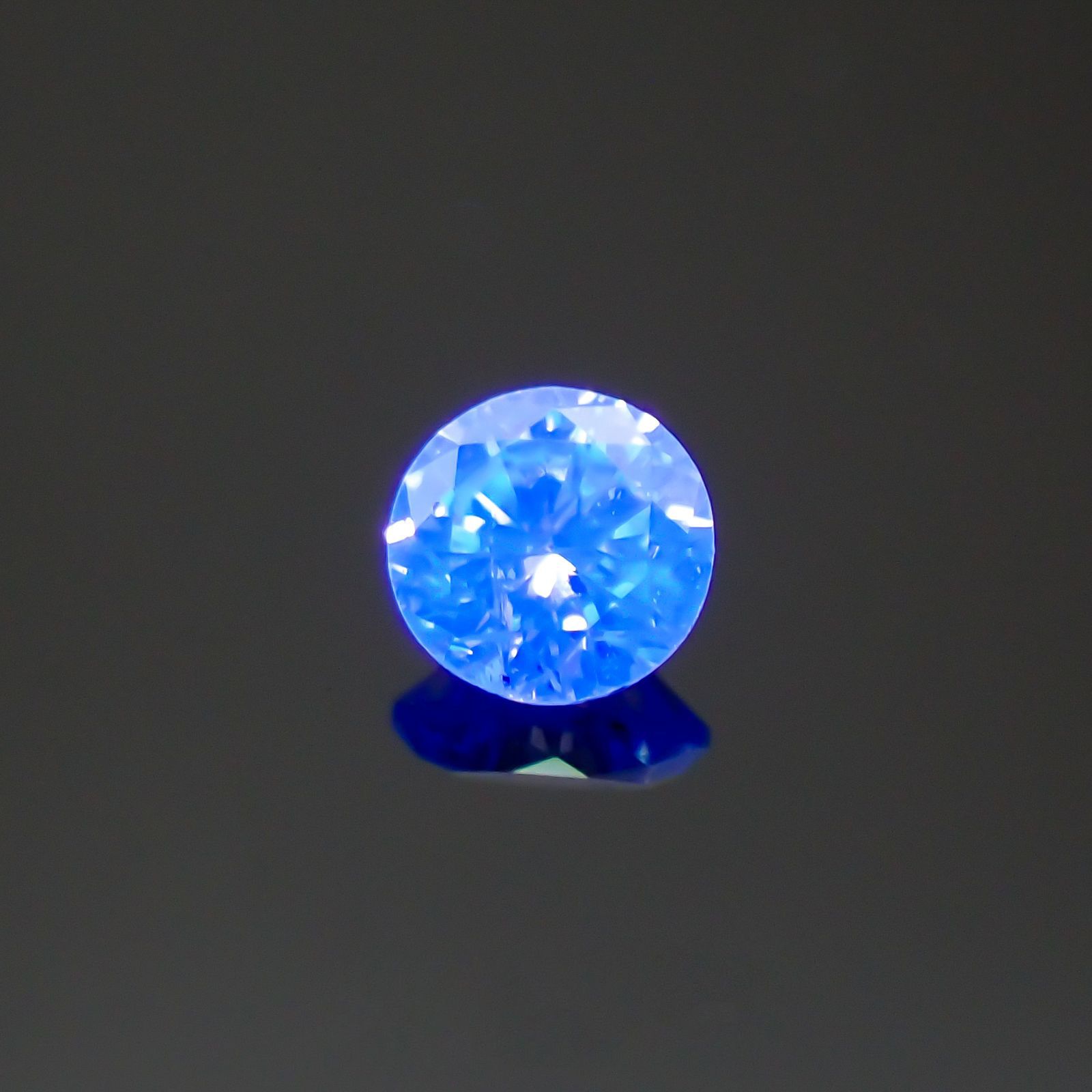 ピンクダイヤモンド (宝石名ダイアモンド)I-1 / VERY LIGHT PINK 0.038ct ソ付(CGL)[220716974]2.07x2.12mm前後