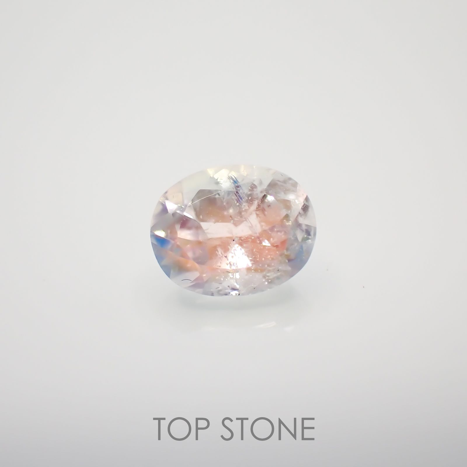 レインボームーンストーン(宝石名ラブラドライト)タンザニア産 1.34ct 識別済[220716855]8.1x6.5mm前後