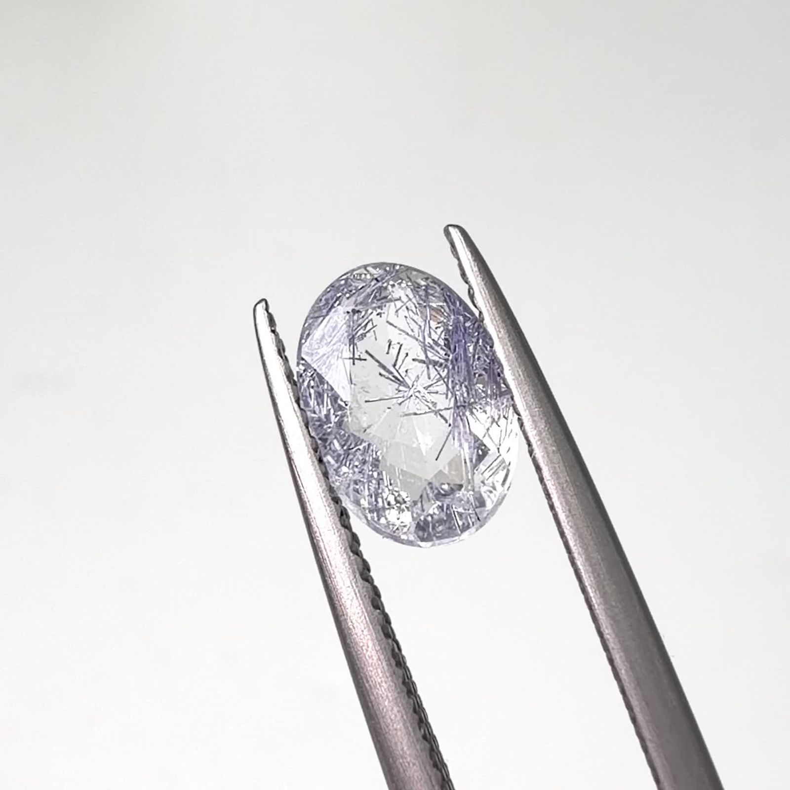 デュモルチェライトインクォーツ ブラジル産 1.18ct / 8.9x6.3mm前後