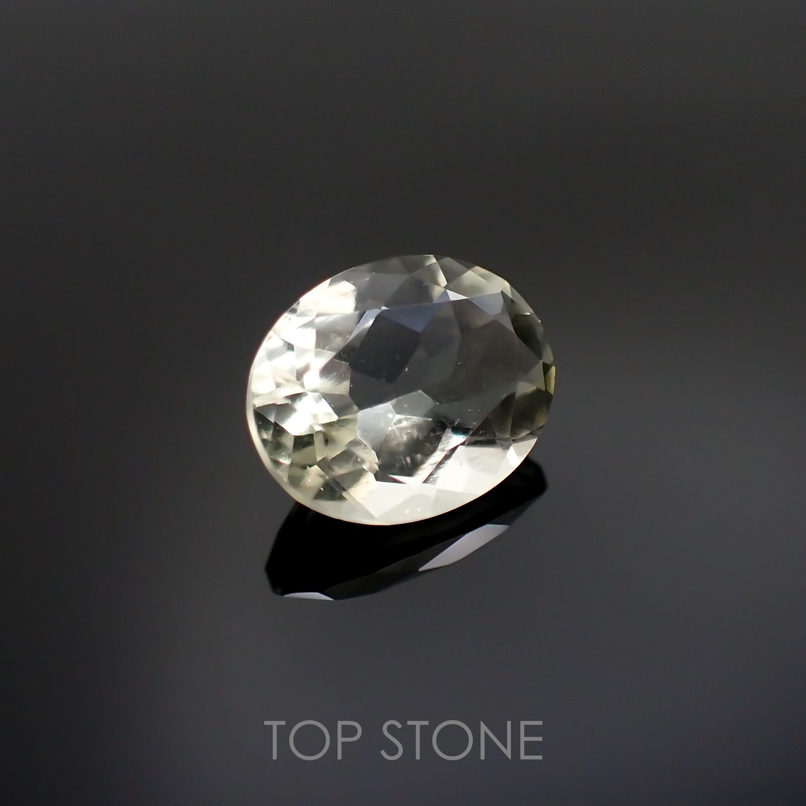 リビアングラス(宝石名インパクトガラス(衝撃溶融ガラス))エジプト・リビア砂漠産 1.99ct 識別済[211213790]10.2x8mm前後