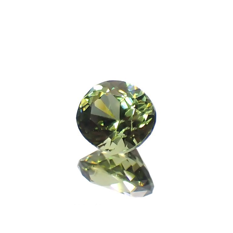 オージャイト(宝石名オージャイト)スリランカ産 0.980ct ソ付(GRJ)[221119035]6.4x5.5mm前後