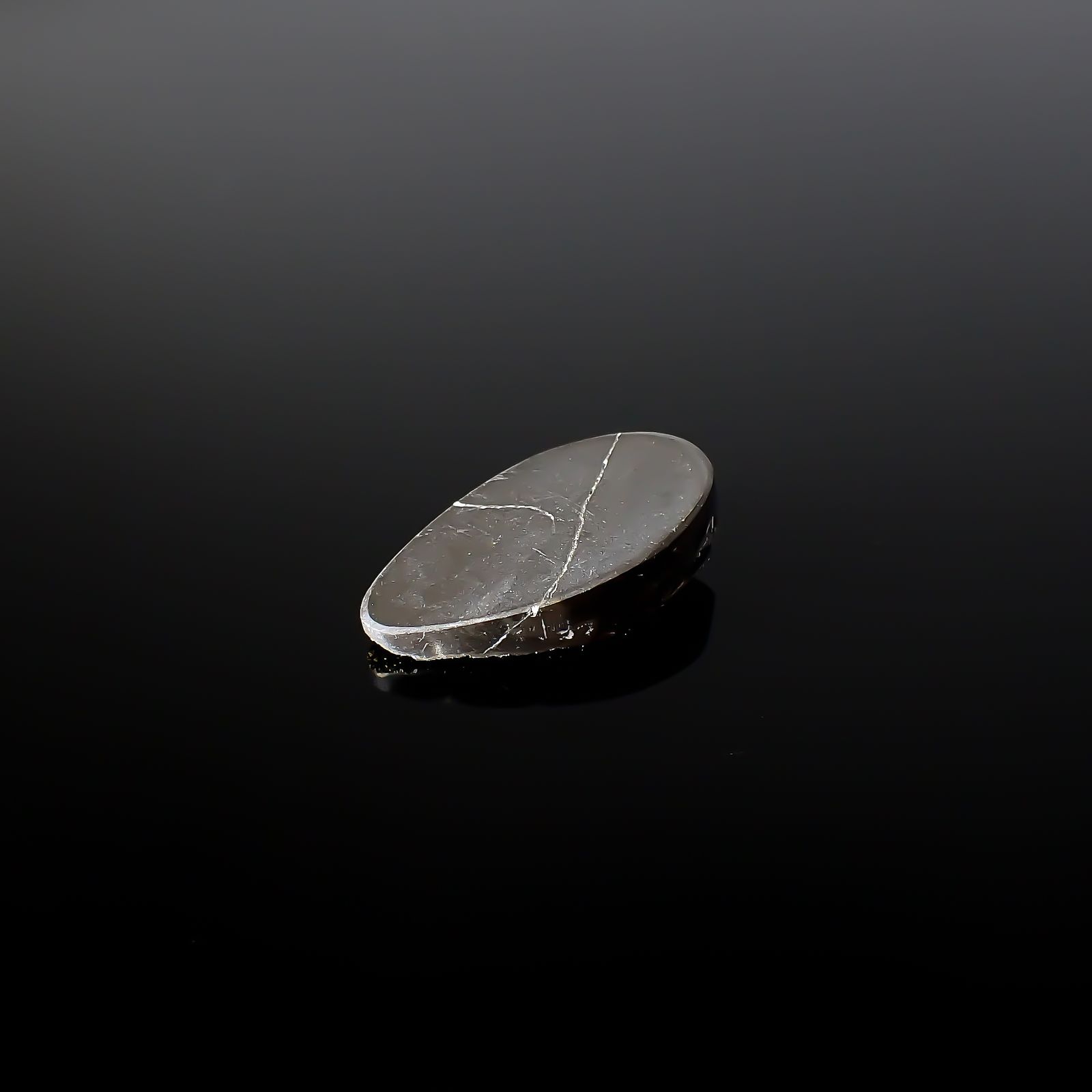 ◇フリーフォーム◇レインボーパイライト 原石 ロシア産 12.88ct[240326427]23.9x13.4mm前後