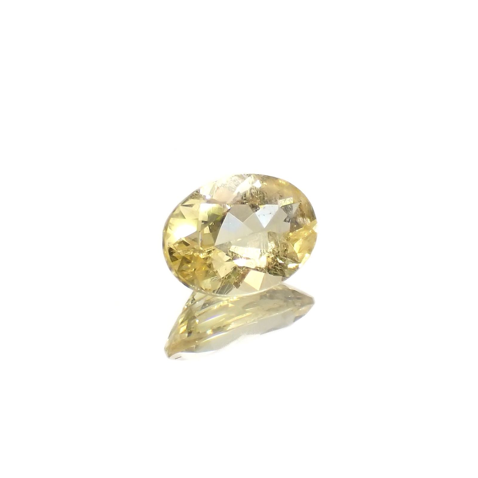 イエローダンビュライト(宝石名イエロー・ダンブライト)タンザニア産 0.74ct 識別済[220918016]7.1x5.2mm前後