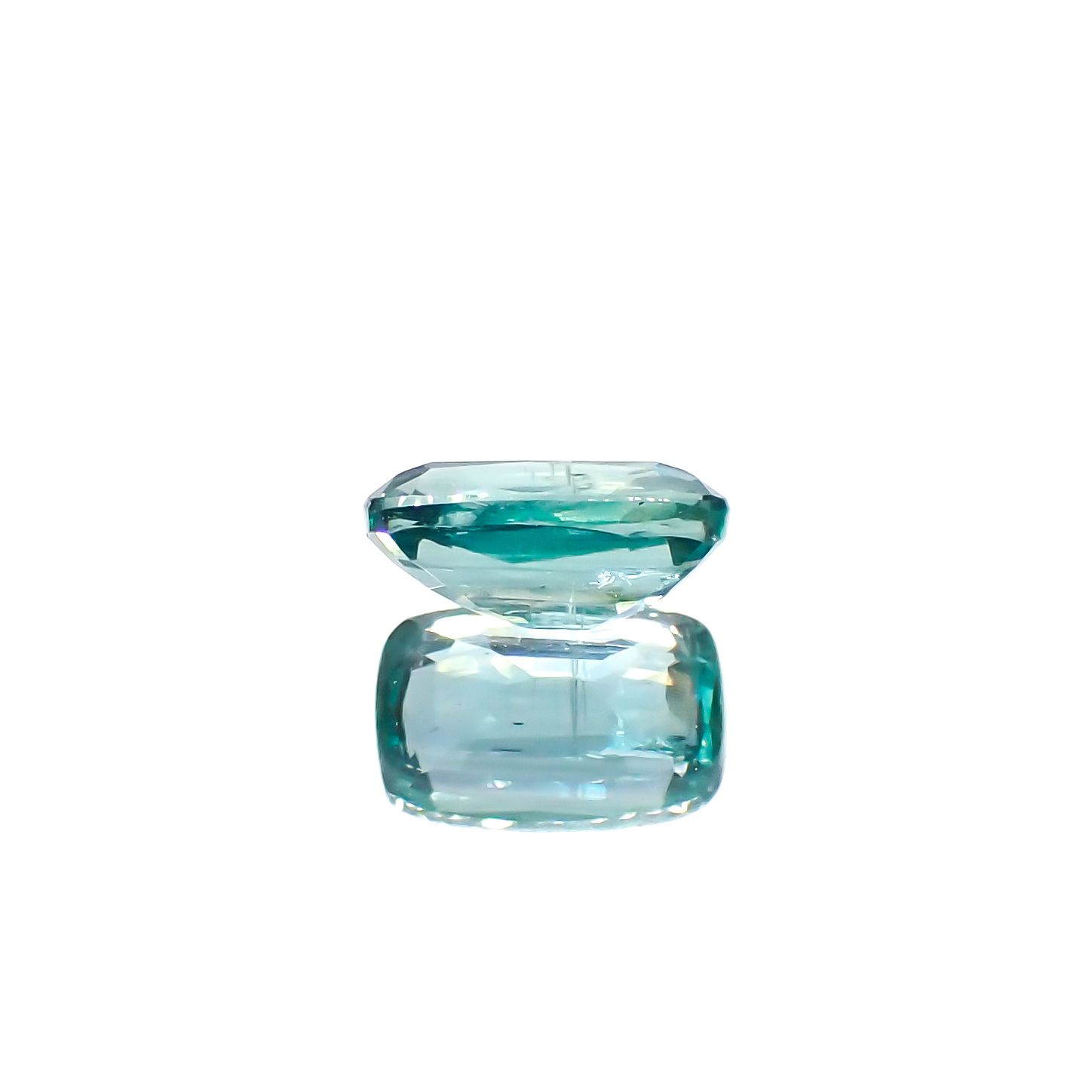 バイカラーカイヤナイト(宝石名カイヤナイト)ネパール産 1.18ct 識別済[240326689]7.4x4.8mm前後