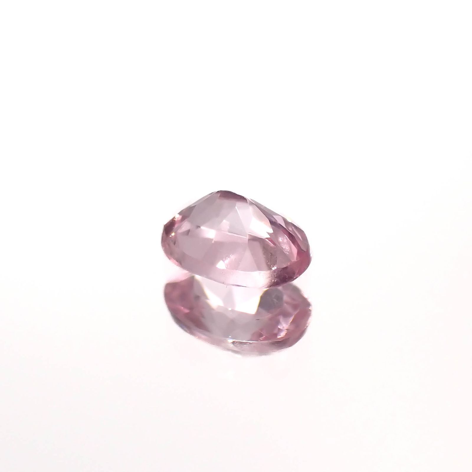 シルキーピンクスピネル タンザニア産 0.20ct[230421577]4x2.9mm前後