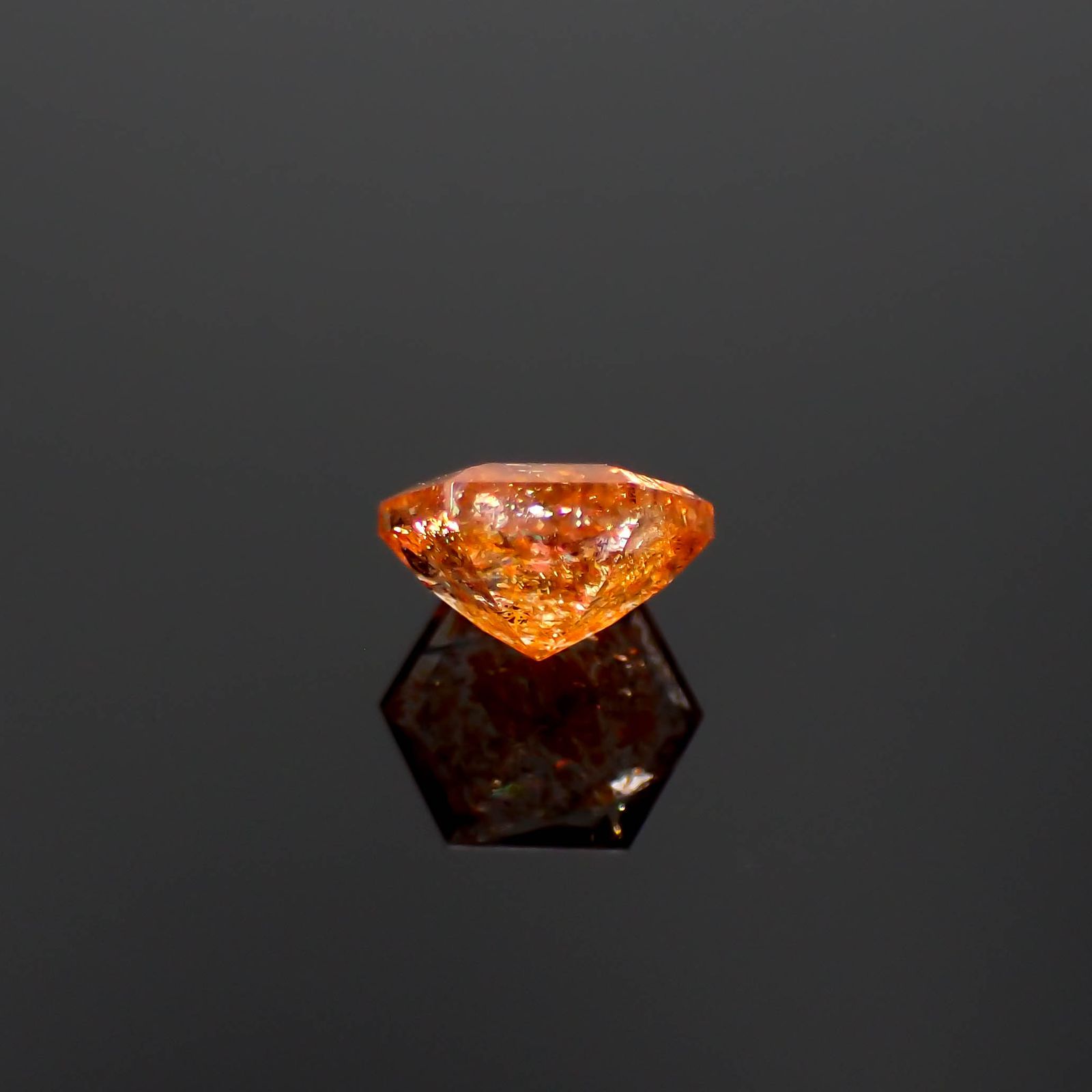 ◇ヘキサゴンカット◇イリュージョンサンストーンイリュージョンサンストーン タンザニア産 0.50ct[230320960]4.9x4.8mm前後
