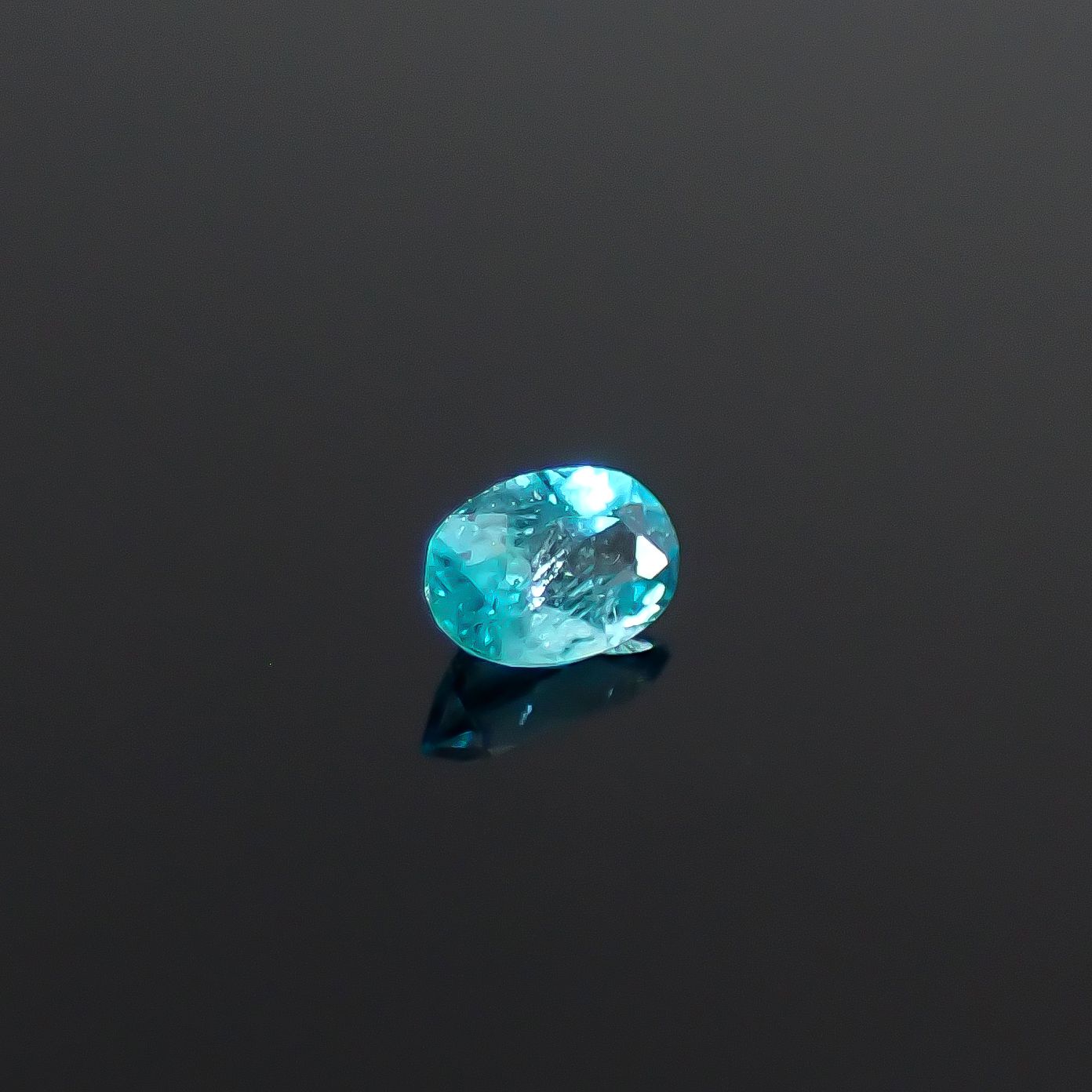パライバトルマリン ブラジル産 0.026ct [250931073]2.4x1.6mm前後